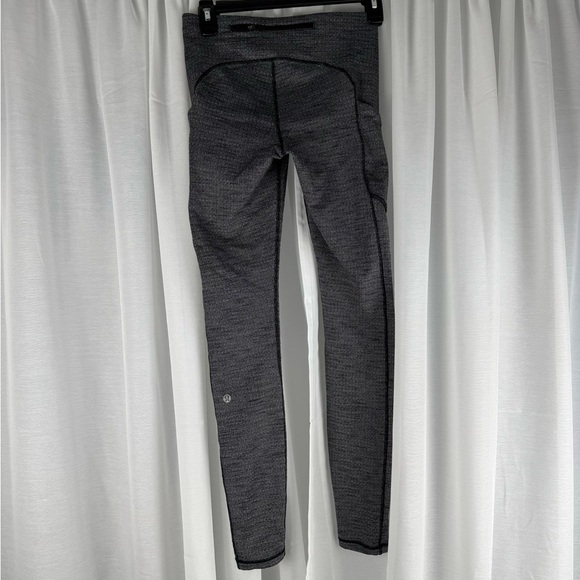 Lululemon Leggings with Pockets - Picture 3 of 7